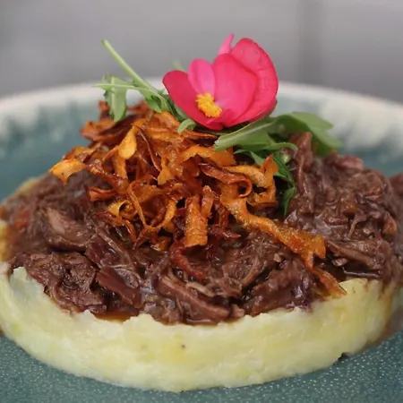 - Restaurant U Santu Petru *