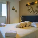 - Restaurant U Santu Petru Hotel
