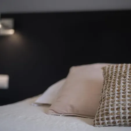 Hotel - Restaurant U Santu Petru Saint-Florent (Corsica)