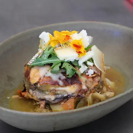 - Restaurant U Santu Petru Hotel *